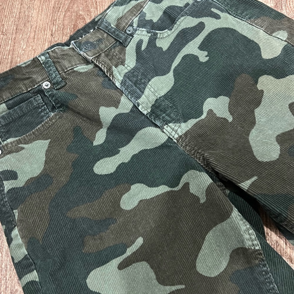 American Eagle Mom jean Camo Corduroy - Picture 6 of 13